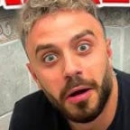 Lui viene dalla Premier