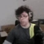 breaking mic girl scream (copy)