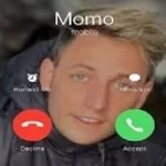 MOMO TOMA ALGO ENERGETICO