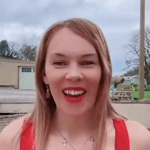 You look like Taylor Swift!