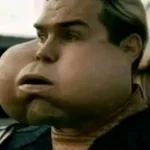 E QUAL O SIGNIFICADO DE VOCÊ BOTAR ESSE BONECO AÍ