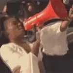 Apple microphone loud