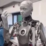 UMANI CONTRO UMANOIDI