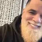 Ali Bumaye singt (copy)