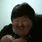 gordinho rindo comida koreana