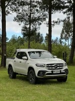 Yo tengo dos vehiculos para manejar