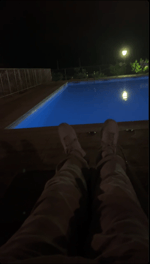 yarin's balls are iching