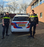 Daar komt de politie aan taatuu