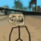 troll fase caminando con muy mala calidad