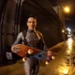 Arthur Ford from Bonelab does a kickflip