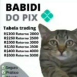 É O AMONG US DE TÊNIS