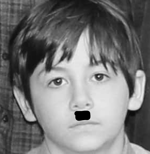 chie dans la chambre