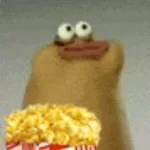 Comendo uma pipoquinha