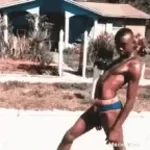 tes-en-calecon-ta-la-barre