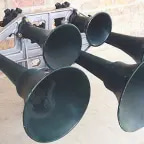EAR DESTROYER 9000 - Leslie RS5T (Train Horn)