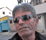 Shqiptari i zgjuar qe di dy fjale greqisht