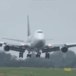 boeing 747 PULL UP