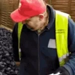 T'as bouffé du charbon ?