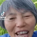 chinese woman singing