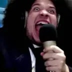 Señor pelo scream LOUD