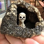 sans but if he was in a cave