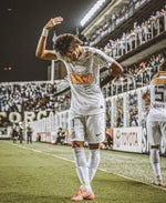 Neymar Jr Tchu Tcha Tcha New Dance 2012 [HD720p] - Sound