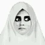Halloo Aku Dibelakangmu