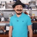 tiradera al pendejo bigoton