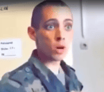 Frappe moi, je t’empoisonne