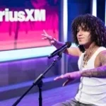 Jon z llora por ella