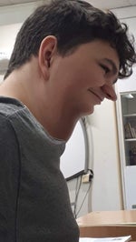 Gecigránát short hangos