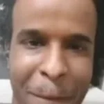 Abdi kissing his queens feet