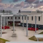 Lycee Raymond Quenau