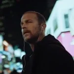 Barış G kutu açma müziği