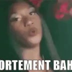 aya nakamura comportement 5