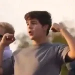 je l'accoste en mode tchin tchin