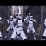 Montre-moi tes pas de danse (copy)