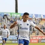 Rodrigues fazendo coisas