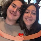 cryxa manette dans le cul