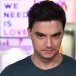 Felipe neto vai abrir