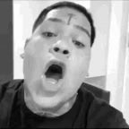 Pongase serio siervo