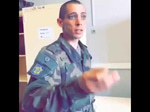 Frappe moi je t’empoisonne