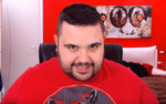 cicciogamer89 stava bevendo la CocaCola