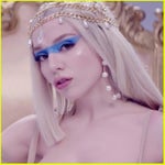 Kings & Queens - Ava Max