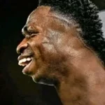 mais il est con ce vinicius