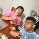 il arrive a s auto sucer