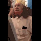 kick that ni off the plane - Sound