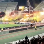 se ola ta ghpeda skame aek ultras